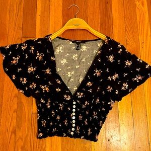 Forever21 black floral top 🌸